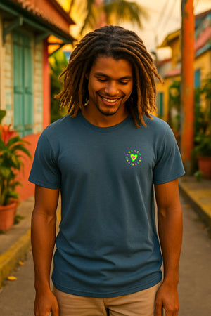 
                  
                    Charger l&amp;#39;image dans la galerie, Shark Love Tee
                  
                