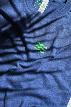 
                  
                    Charger l&amp;#39;image dans la galerie, From Martinique with Love Blue kid tee
                  
                
